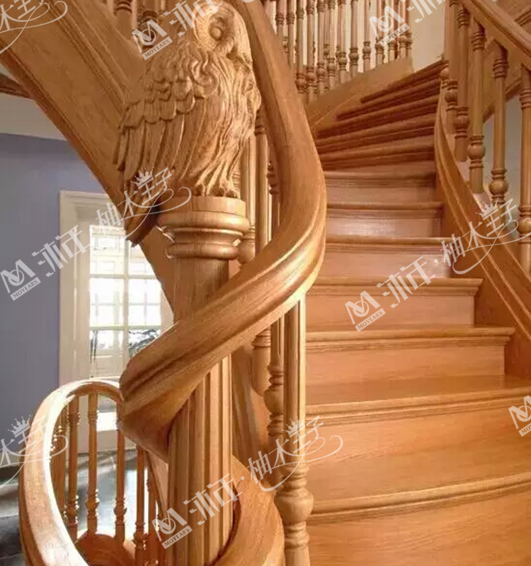 柚木楼梯.jpg